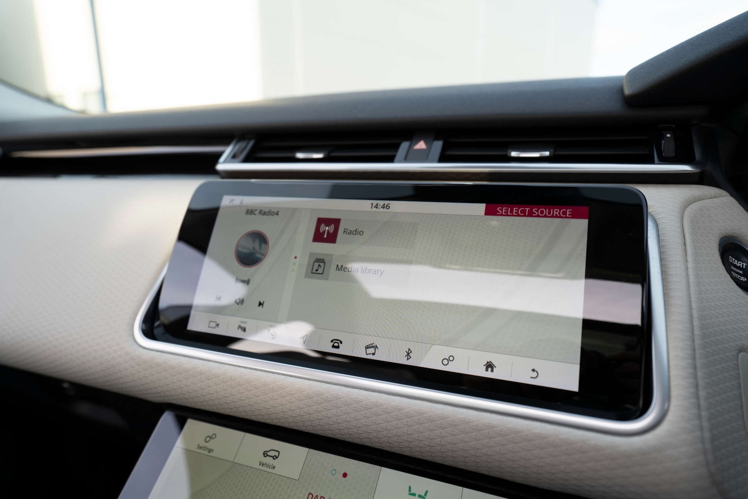 Used Land Rover Range Rover Velar 2017 for sale - 76829756: Photo 65