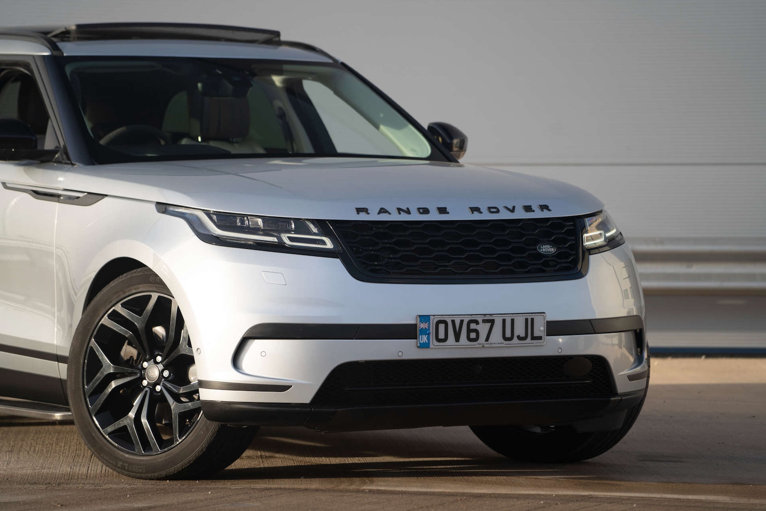 Used Land Rover Range Rover Velar 2017 for sale - 76829756: Photo 76