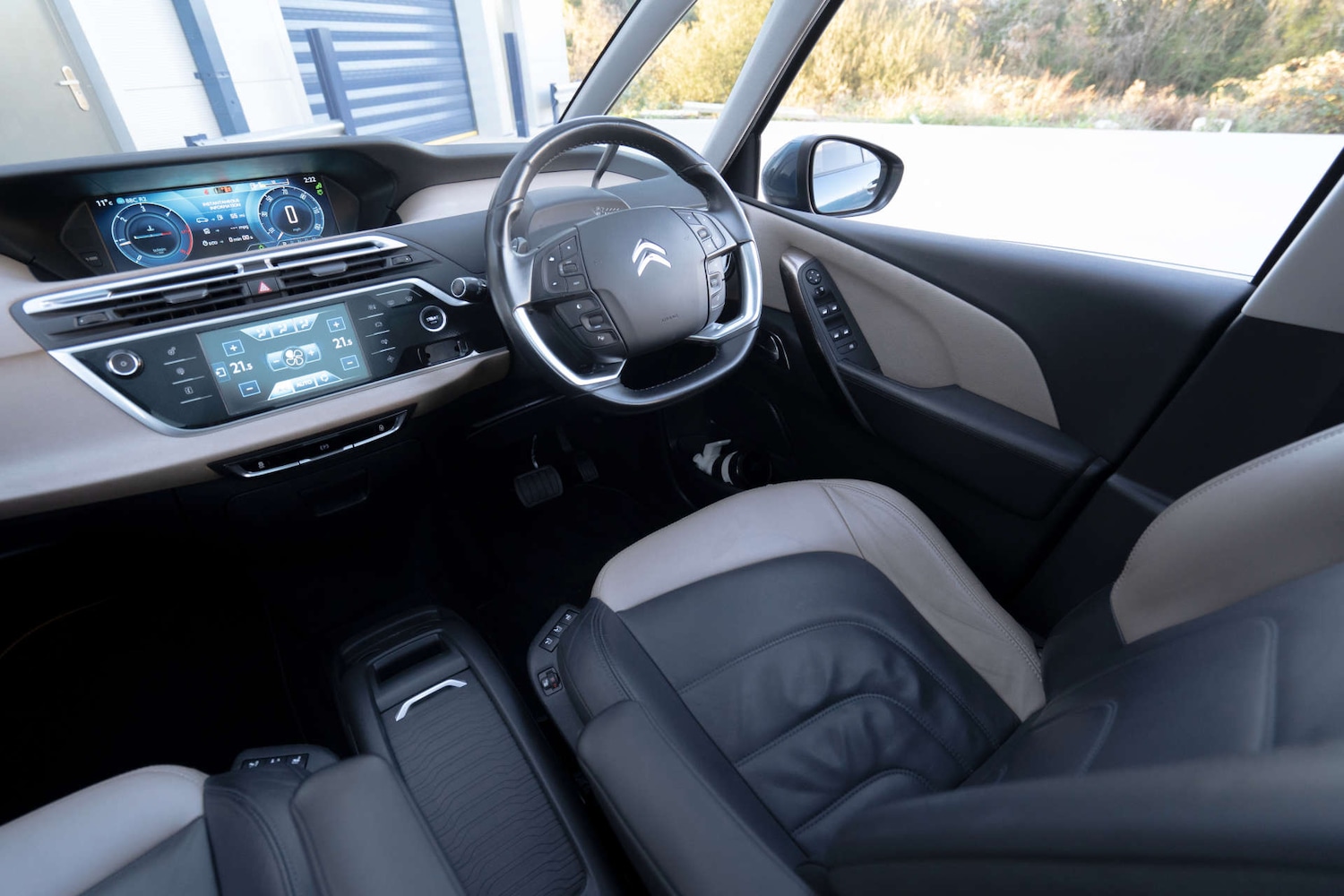 Used Citroen C4 Grand Picasso 2015 for sale - 76829784: Photo 39