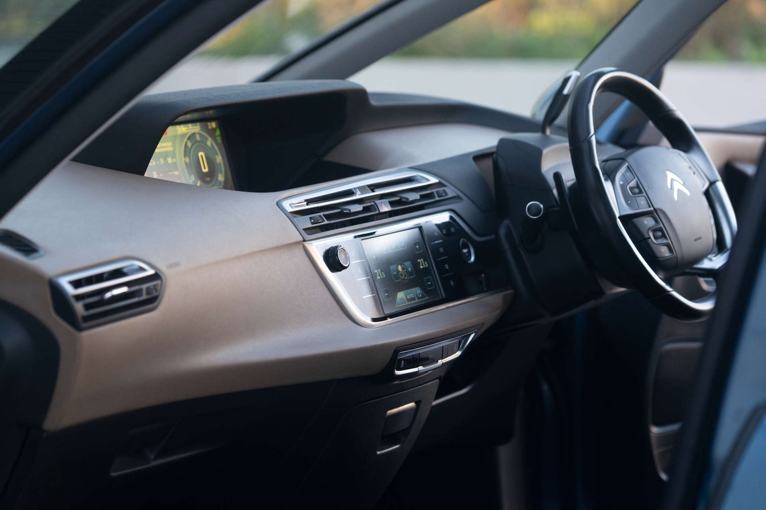 Used Citroen C4 Grand Picasso 2015 for sale - 76829784: Photo 8