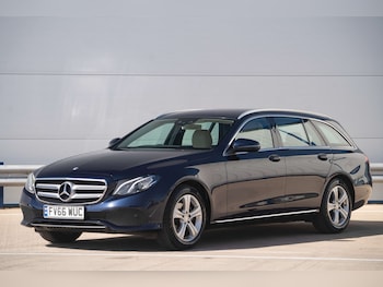 Used Mercedes-Benz E Class 2017 for sale - 78122047: Photo