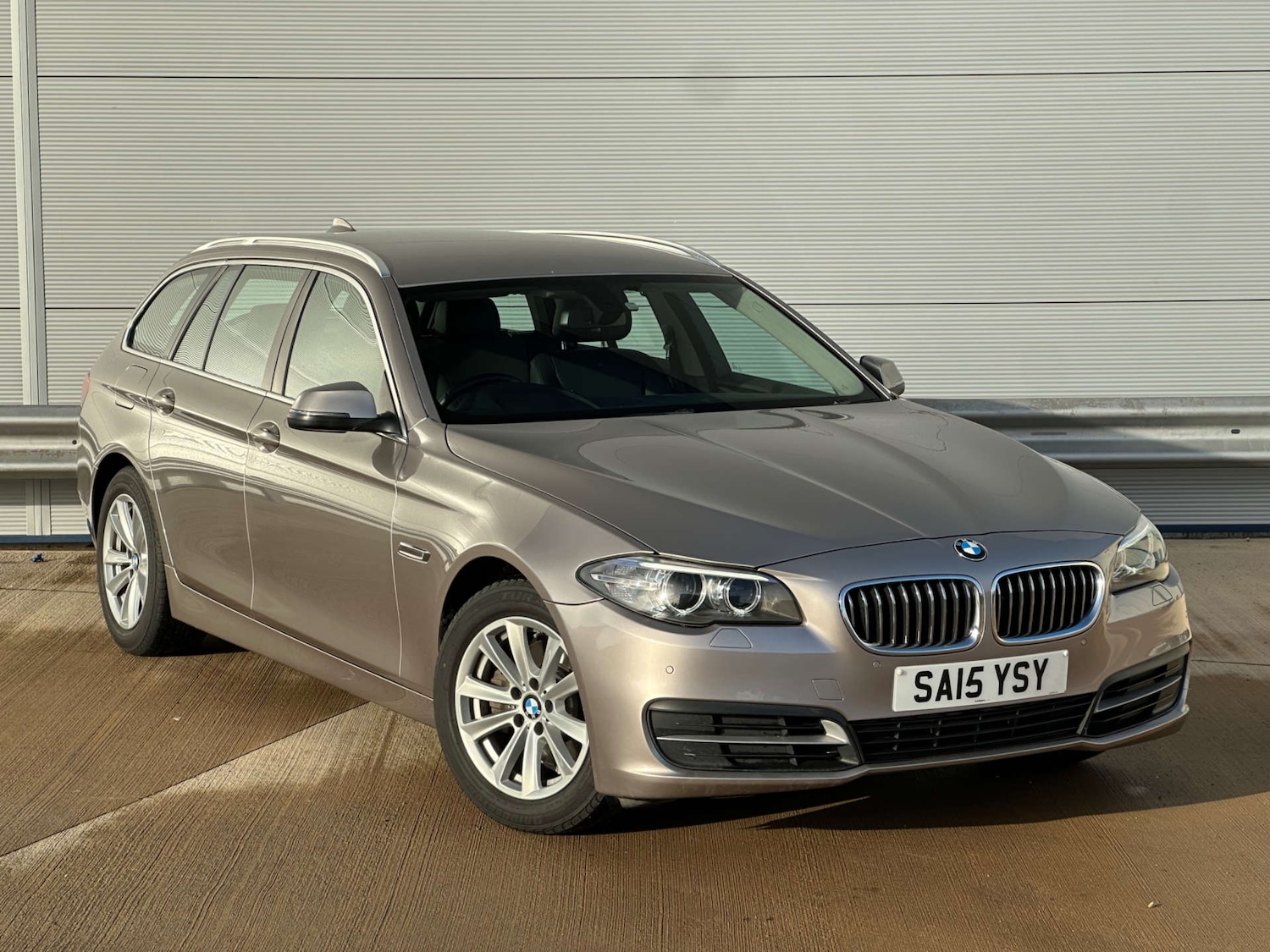 Used BMW 5 Series 2015 for sale - 76829709: Photo 1