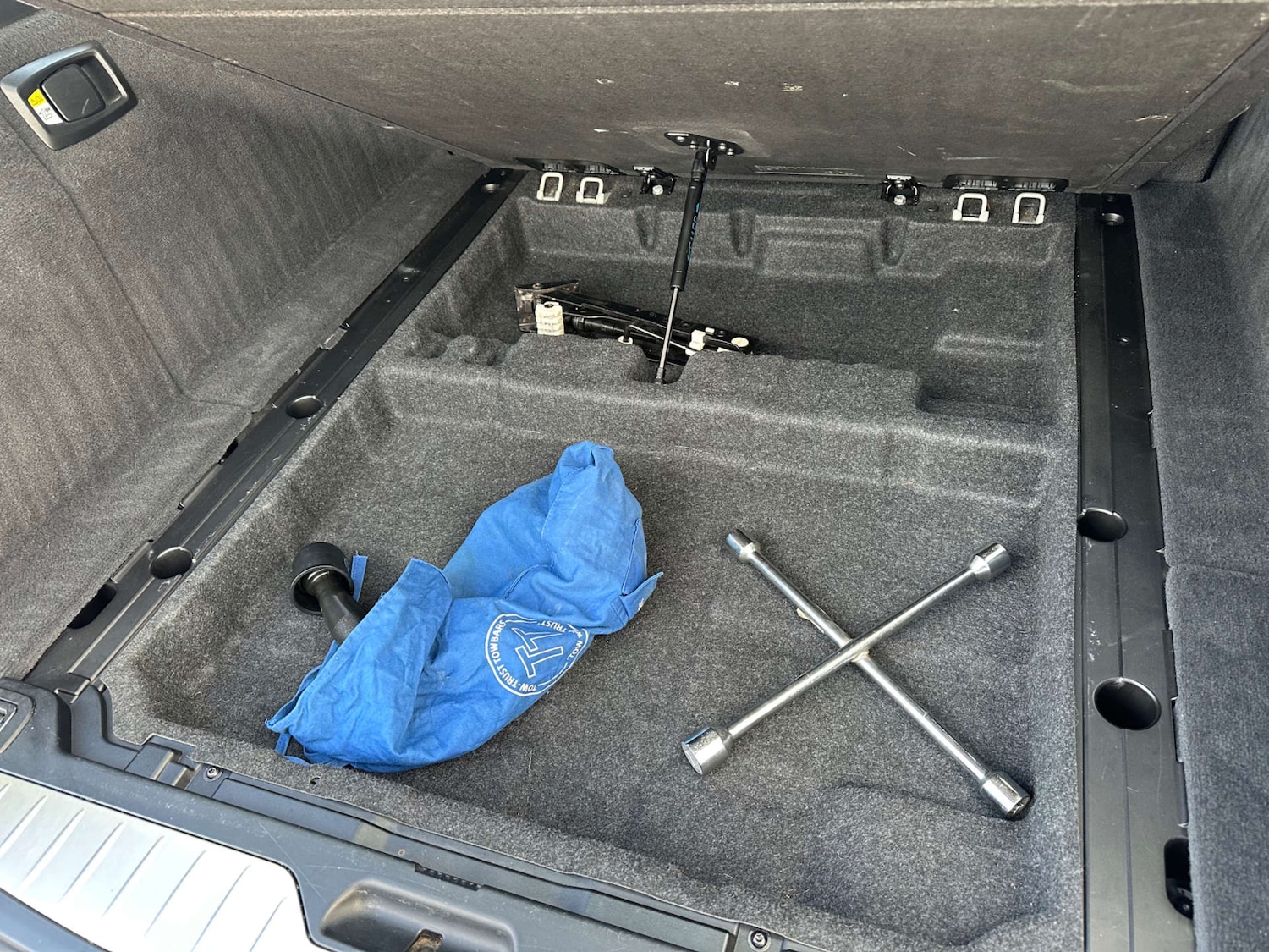 Used BMW 5 Series 2015 for sale - 76829709: Photo 12