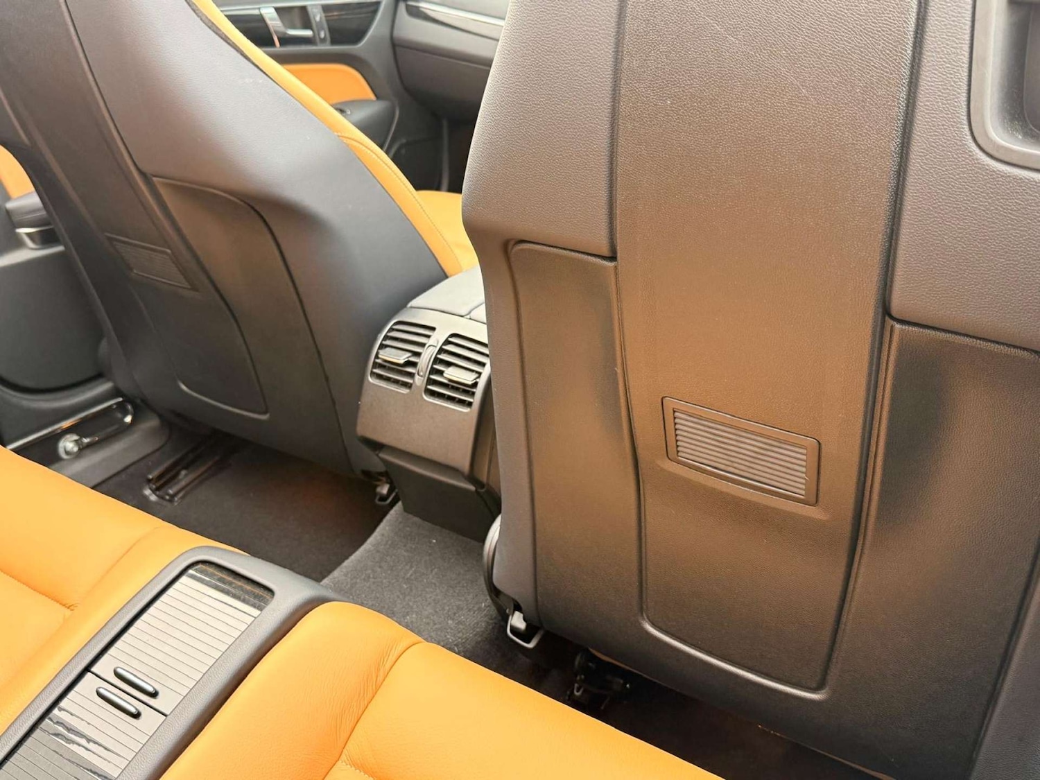 Used Mercedes-Benz E Class 2012 for sale - 77445646: Photo 20