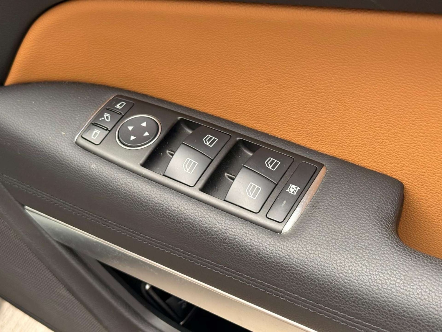 Used Mercedes-Benz E Class 2012 for sale - 77445646: Photo 21