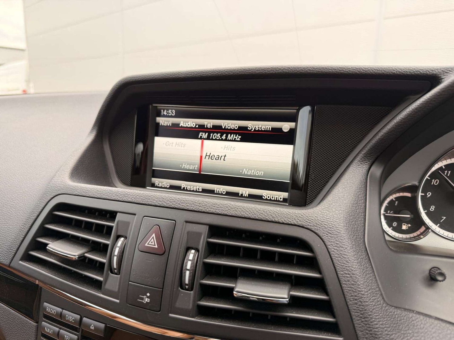 Used Mercedes-Benz E Class 2012 for sale - 77445646: Photo 47