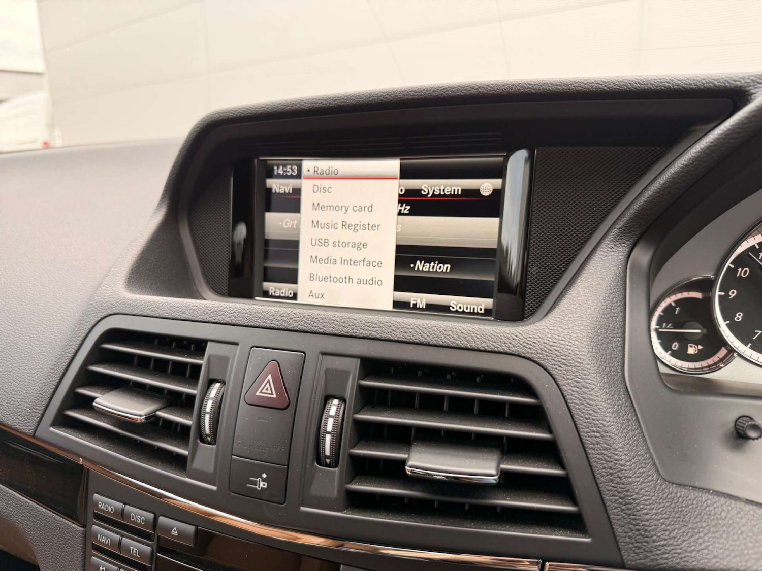 Used Mercedes-Benz E Class 2012 for sale - 77445646: Photo 48