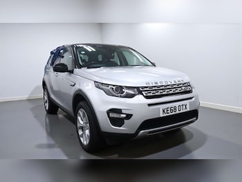 Used Land Rover Discovery Sport 2018 for sale - 76720217: Photo