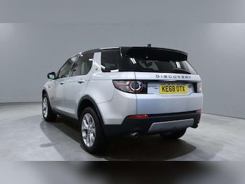 Used Land Rover Discovery Sport 2018 for sale - 76720217: Photo