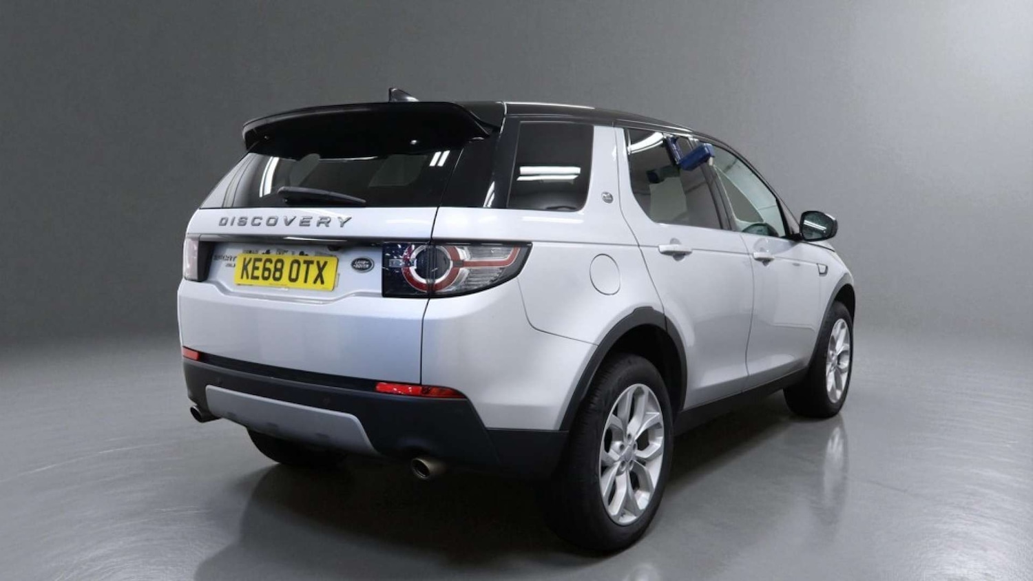 Used Land Rover Discovery Sport 2018 for sale - 76720217: Photo 4