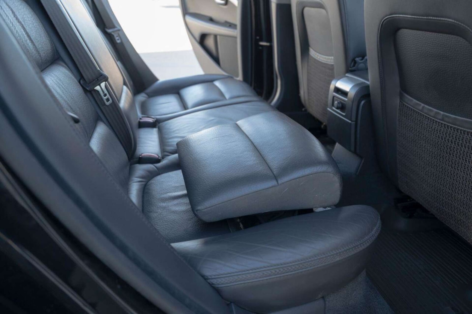 Used Volvo XC70 2014 for sale - 76720223: Photo 12