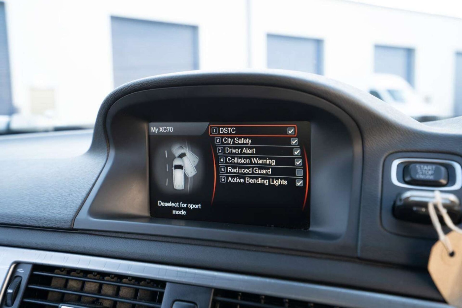 Used Volvo XC70 2014 for sale - 76720223: Photo 17