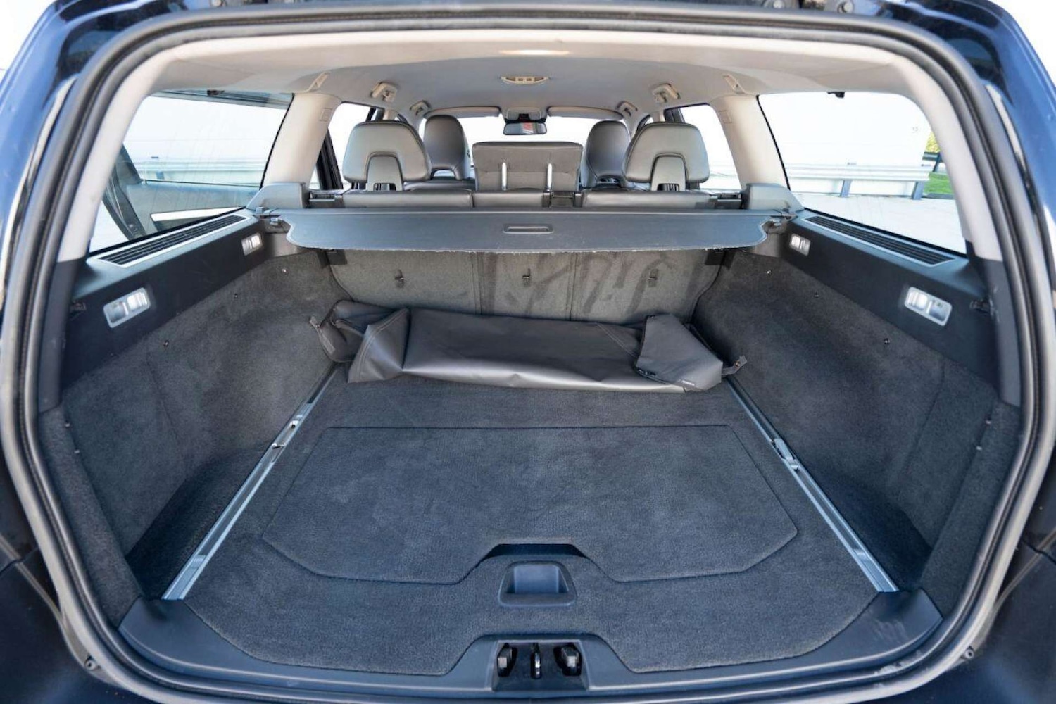 Used Volvo XC70 2014 for sale - 76720223: Photo 44