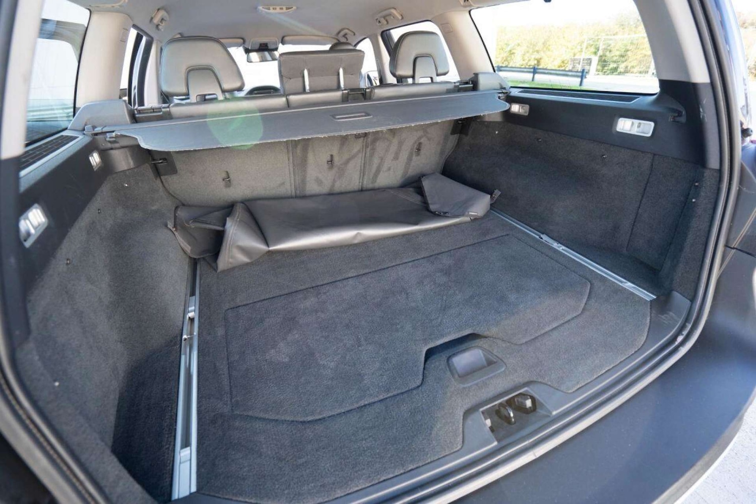 Used Volvo XC70 2014 for sale - 76720223: Photo 45