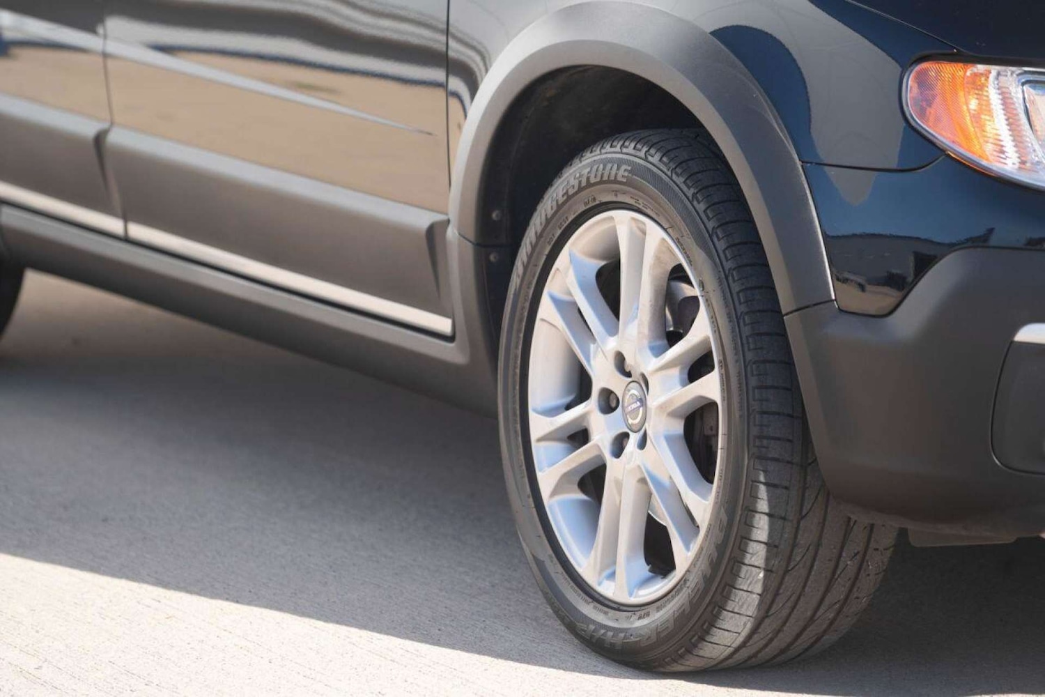 Used Volvo XC70 2014 for sale - 76720223: Photo 51