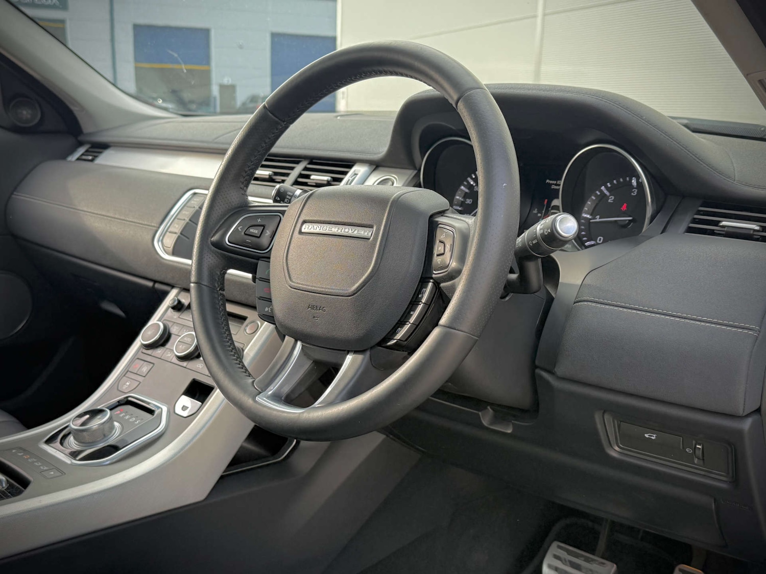 Used Land Rover Range Rover Evoque 2015 for sale - 77187748: Photo 6