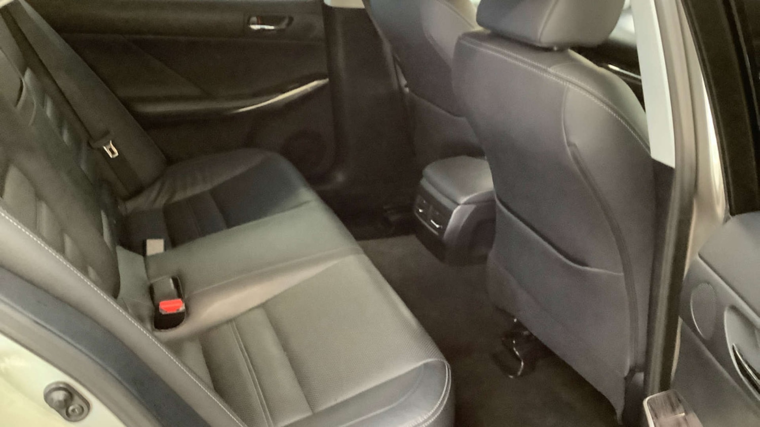 Used Lexus IS 2016 for sale - 77136377: Photo 9