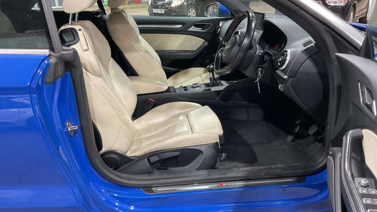 Used Audi A3 2015 for sale - 77118055: Photo 2