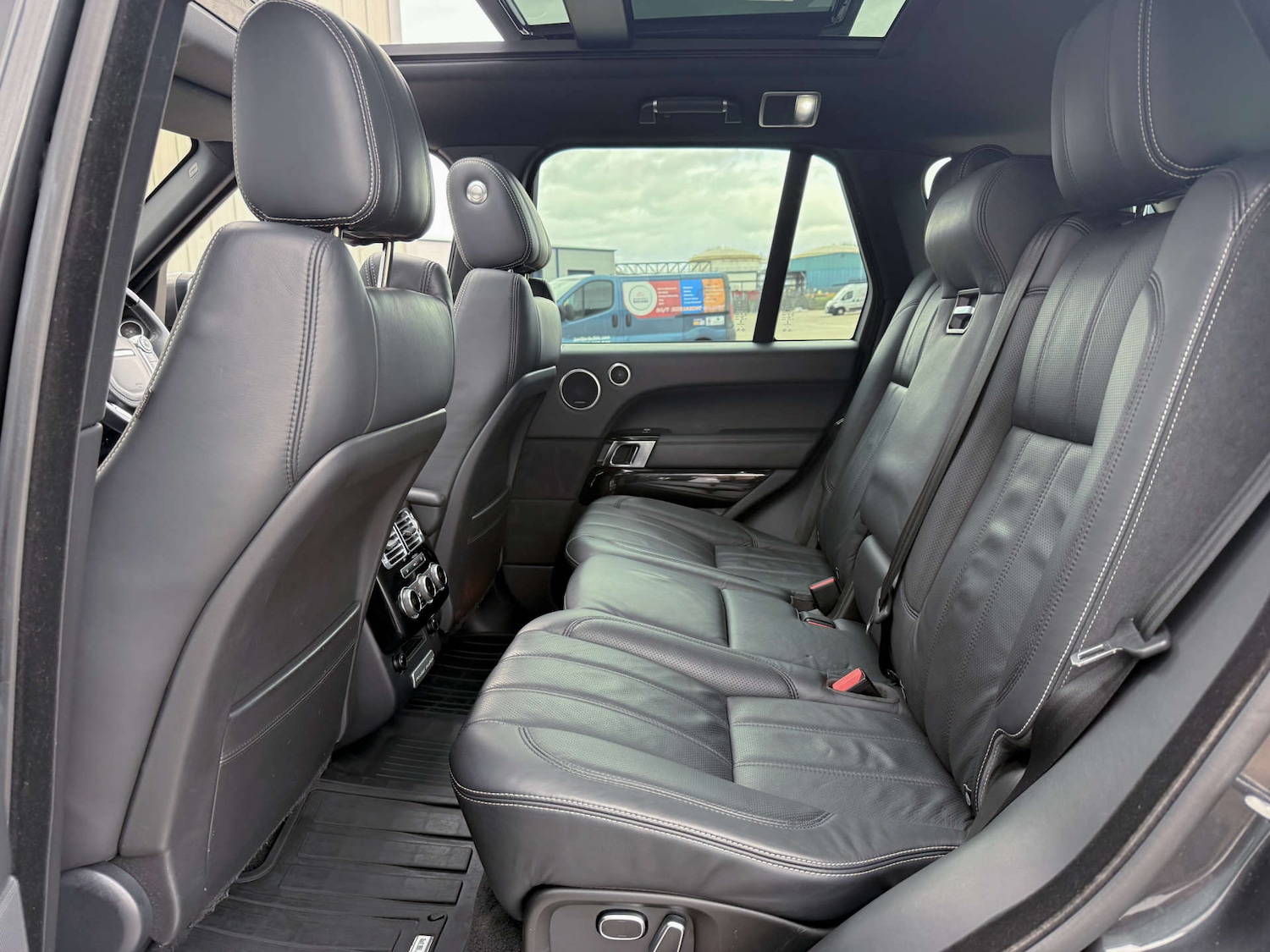 Used Land Rover Range Rover 2013 for sale - 77245621: Photo 11