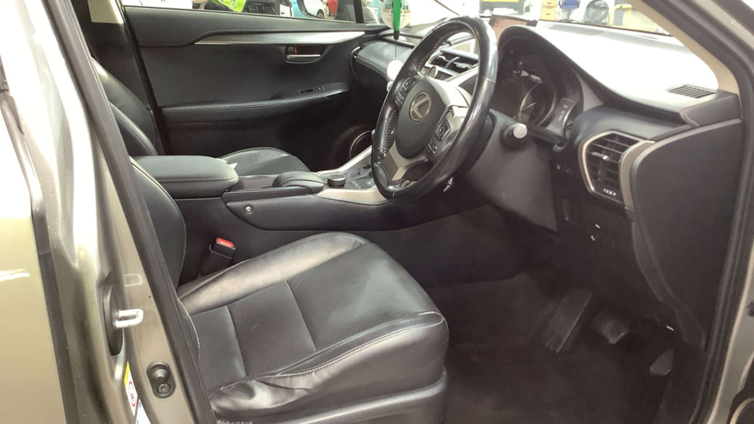 Used Lexus NX 2015 for sale - 78041788: Photo 2