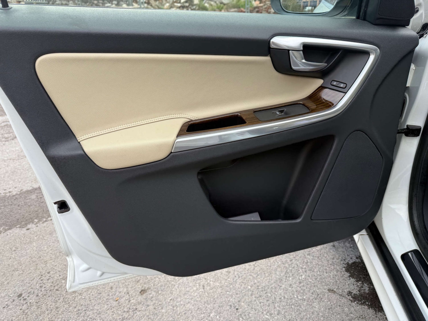 Used Volvo XC60 2025 for sale - 76720212: Photo 17