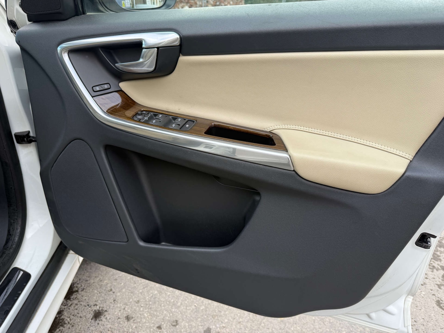 Used Volvo XC60 2025 for sale - 76720212: Photo 18