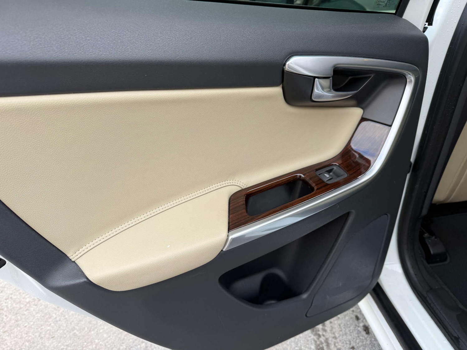 Used Volvo XC60 2025 for sale - 76720212: Photo 20