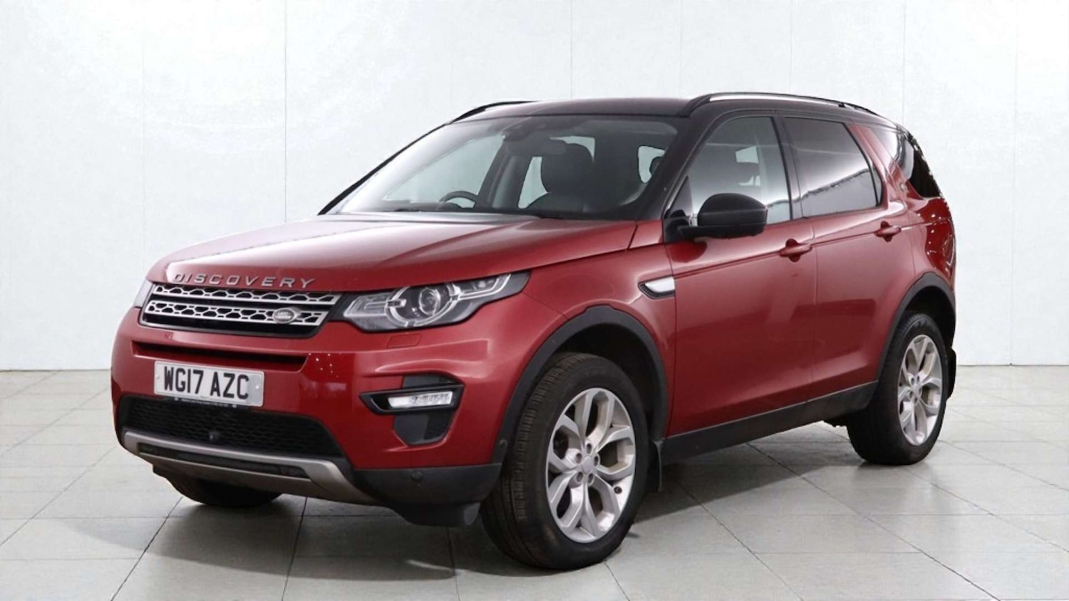 Used Land Rover Discovery Sport 2017 for sale - 77136378: Photo 4