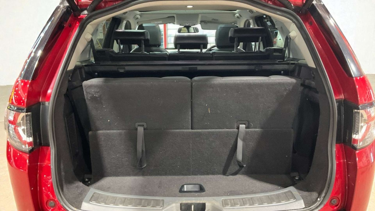 Used Land Rover Discovery Sport 2017 for sale - 77136378: Photo 9