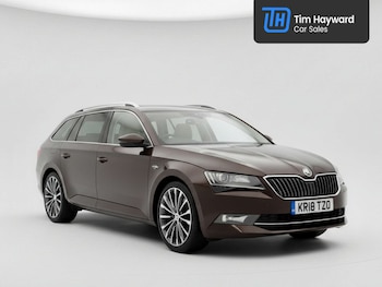 Used Skoda Superb 2018 for sale - 77452452: Photo