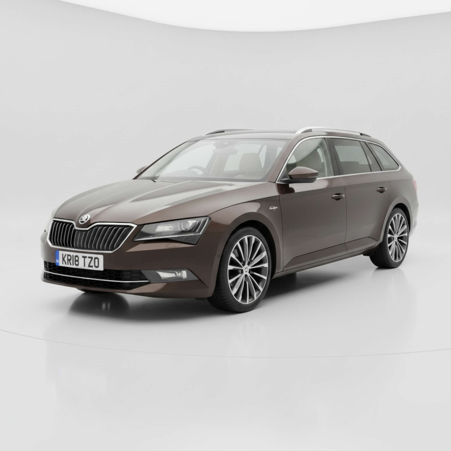 Used Skoda Superb 2018 for sale - 77452452: Photo 3