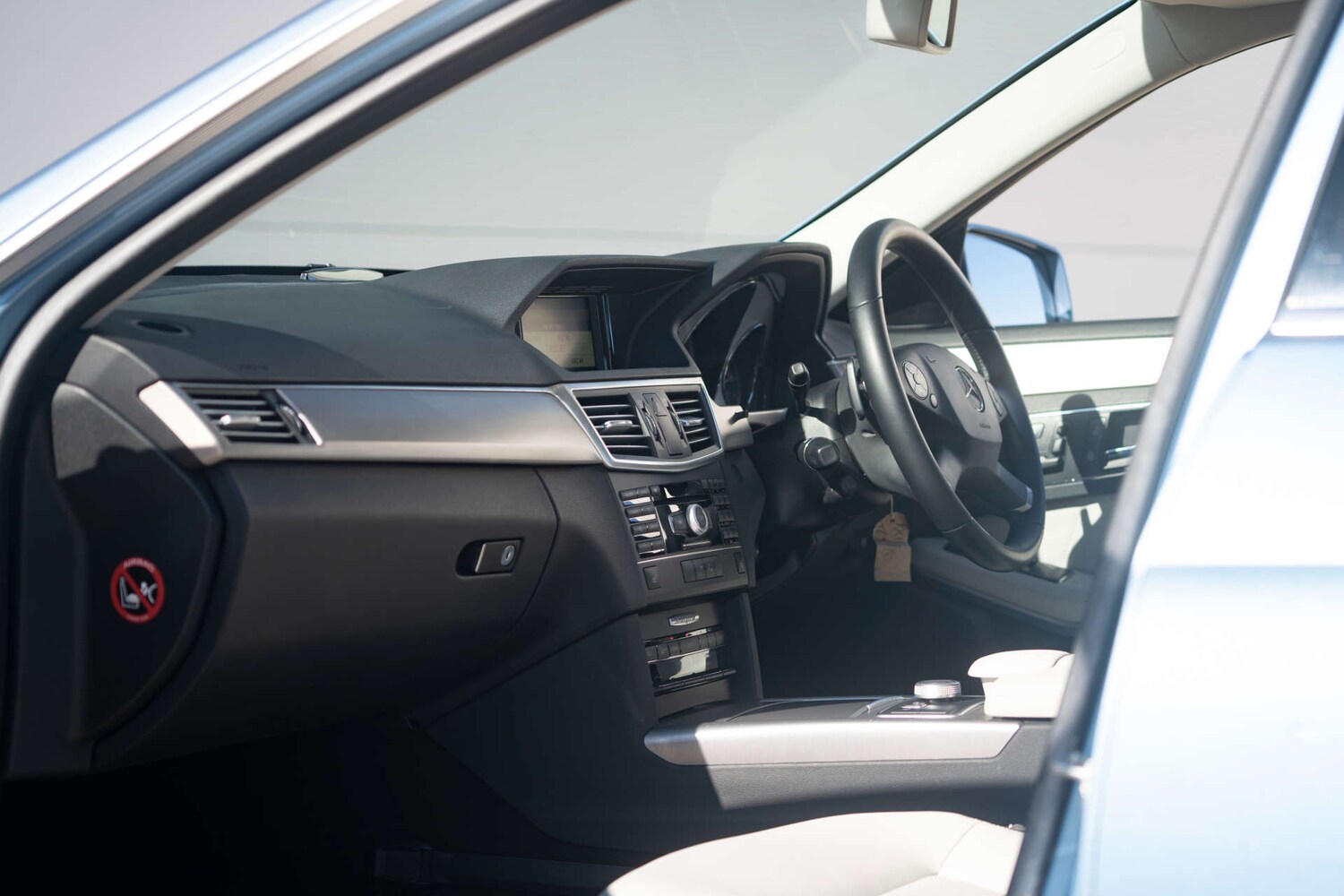 Used Mercedes-Benz E Class 2011 for sale - 77187863: Photo 16