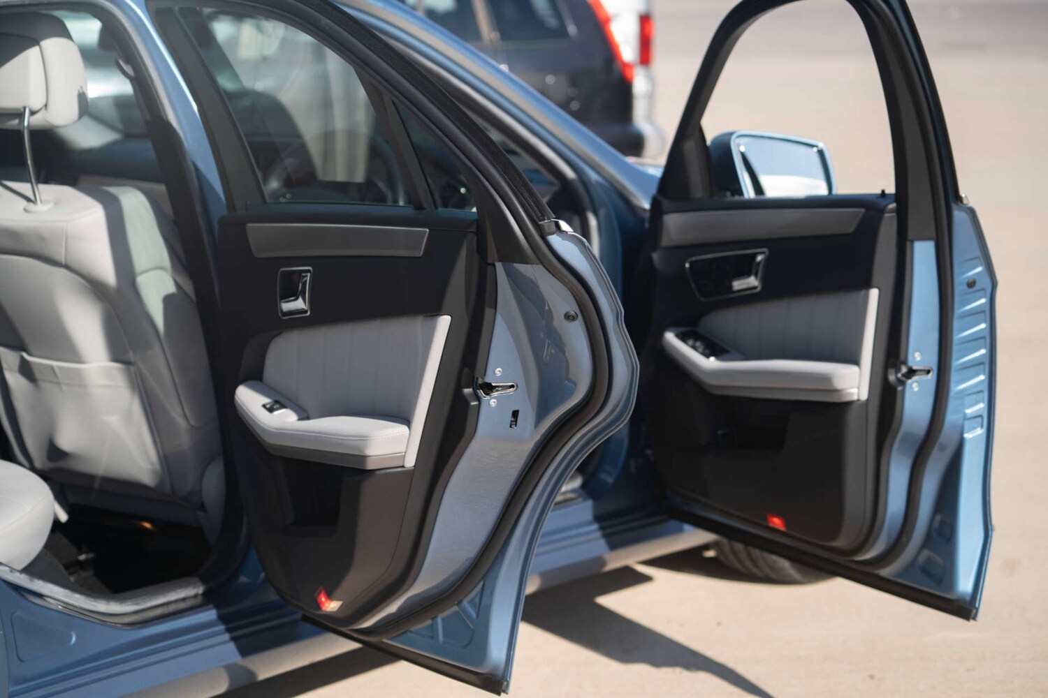 Used Mercedes-Benz E Class 2011 for sale - 77187863: Photo 18