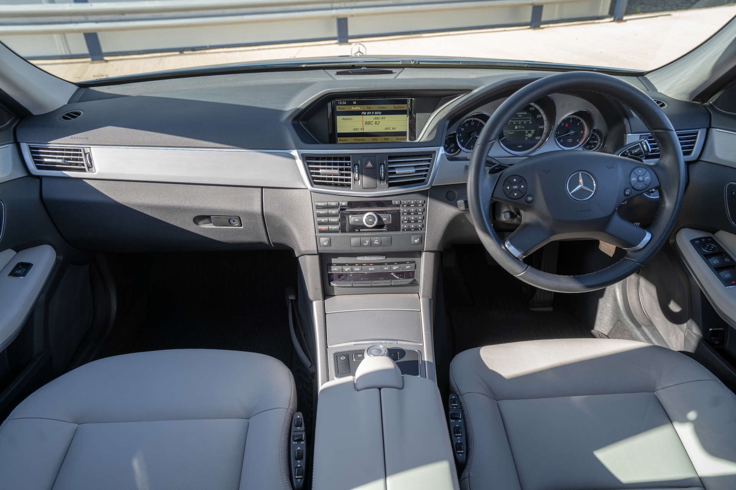 Used Mercedes-Benz E Class 2011 for sale - 77187863: Photo 5