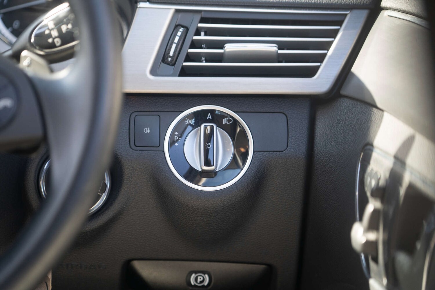 Used Mercedes-Benz E Class 2011 for sale - 77187863: Photo 50