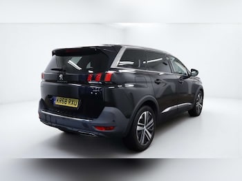 Used Peugeot 5008 2018 for sale - 76720241: Photo