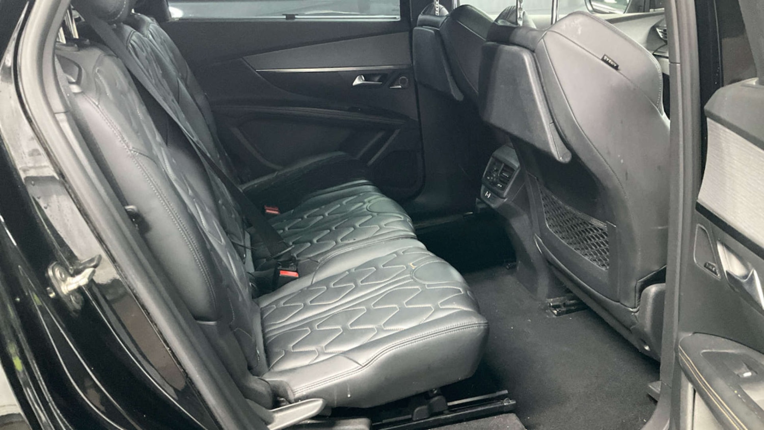 Used Peugeot 5008 2018 for sale - 76720241: Photo 7