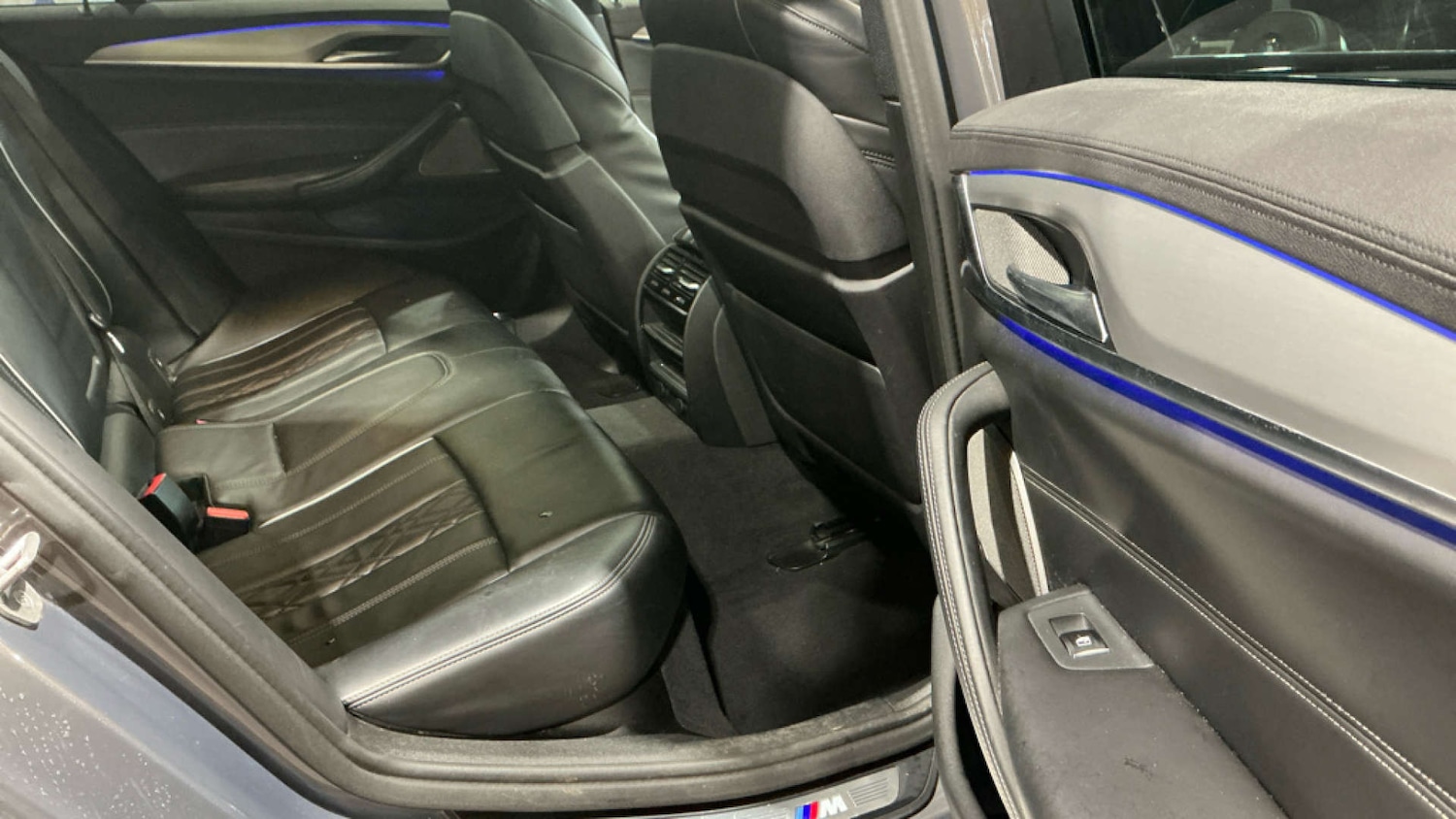 Used BMW 5 Series 2018 for sale - 77548538: Photo 2