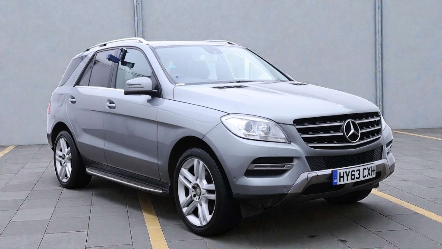Used Mercedes-Benz M Class 2013 for sale - 76969202: Photo 1