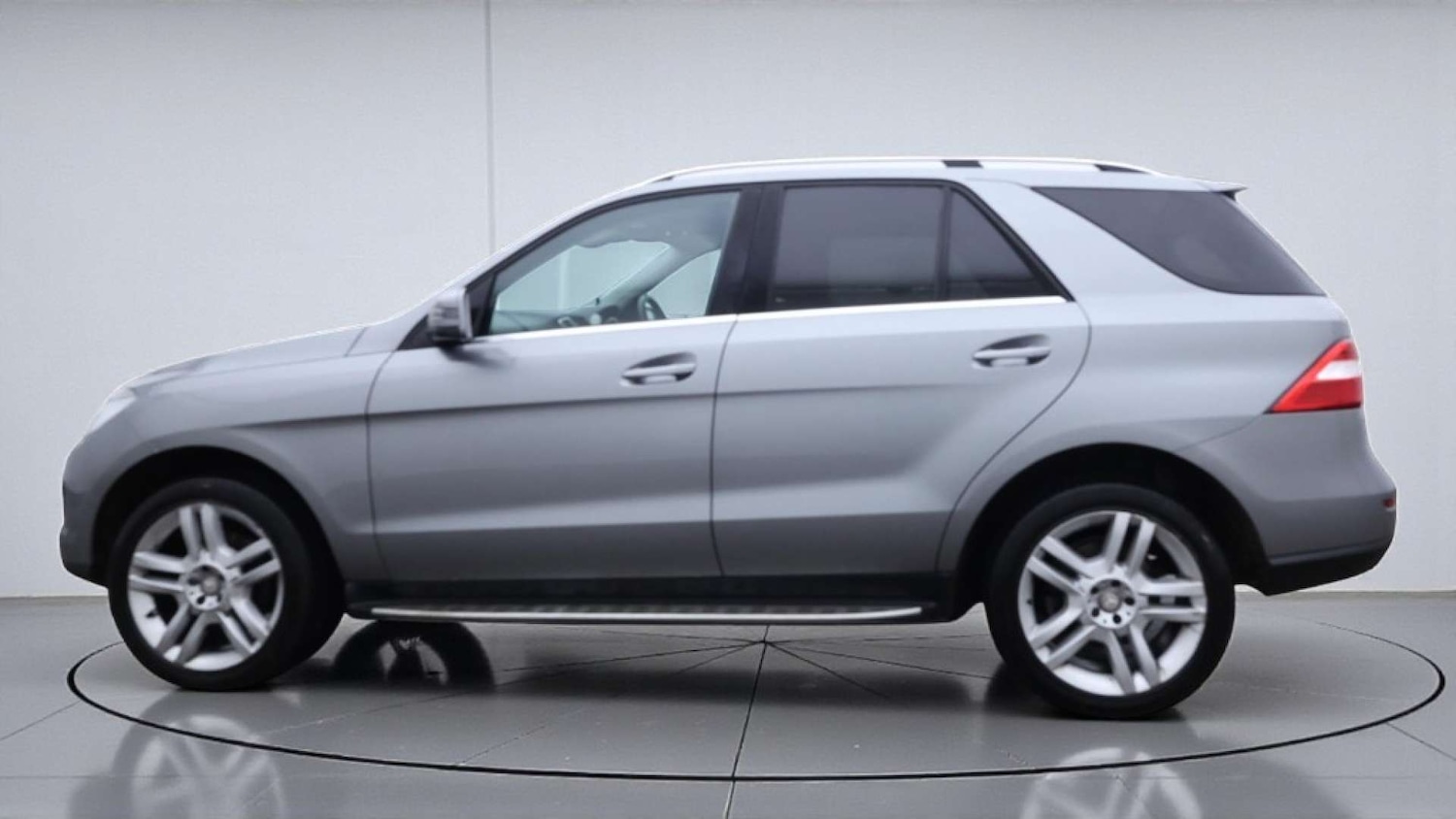 Used Mercedes-Benz M Class 2013 for sale - 76969202: Photo 7