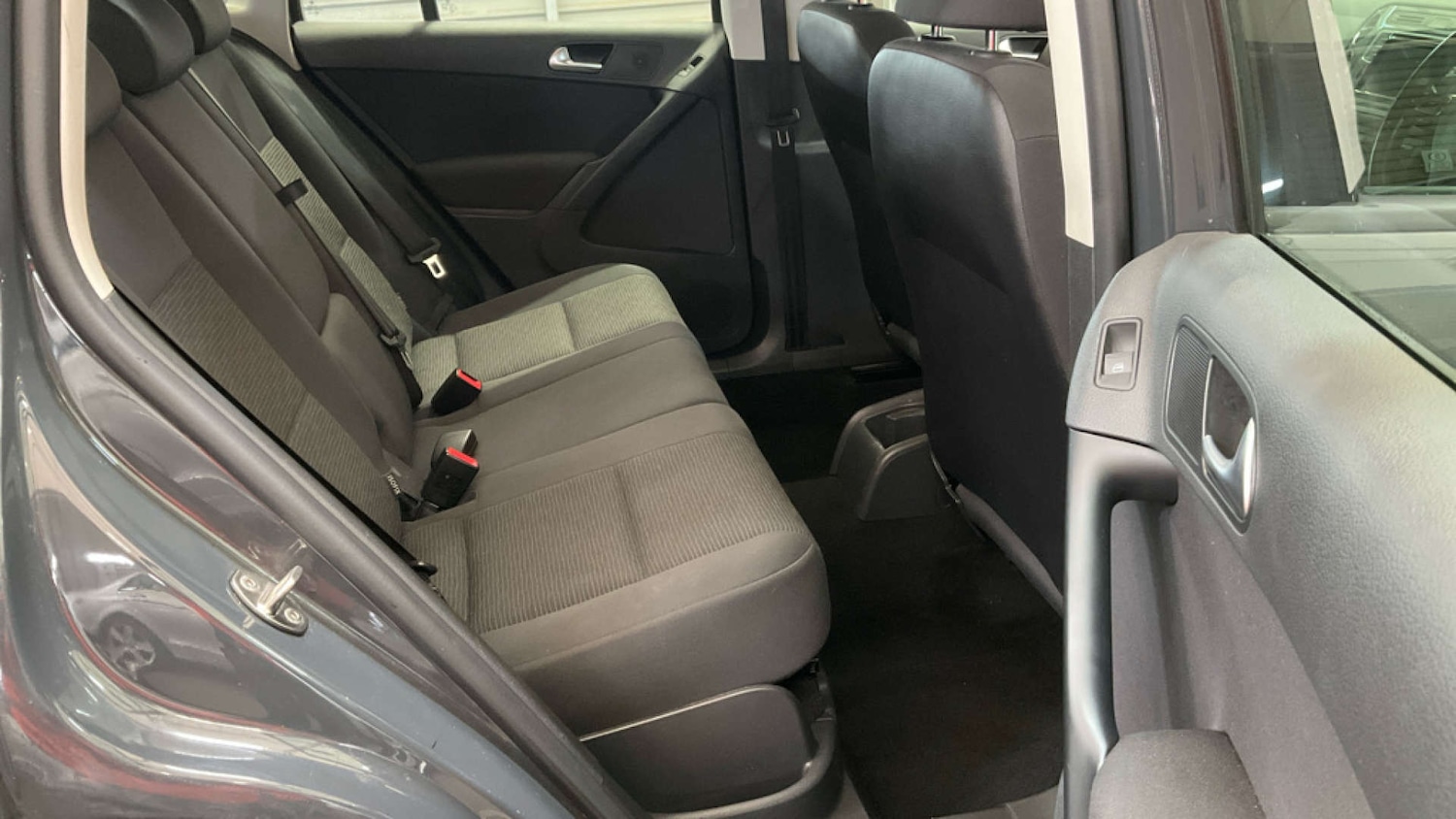 Used Volkswagen Tiguan 2015 for sale - 78080675: Photo 8