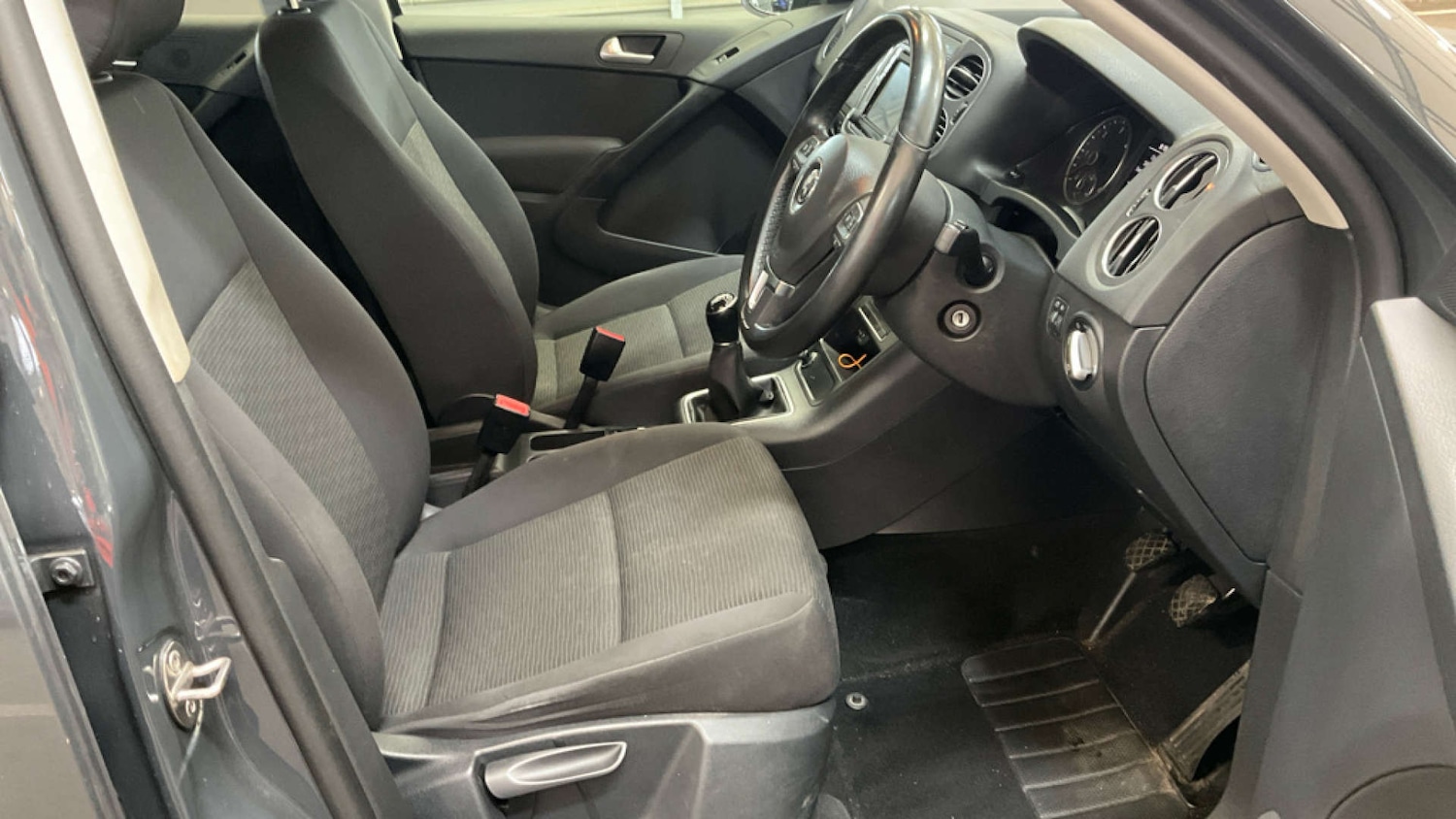 Used Volkswagen Tiguan 2015 for sale - 78080675: Photo 9