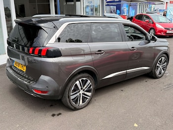 Used Peugeot 5008 2018 for sale - 78908923: Photo