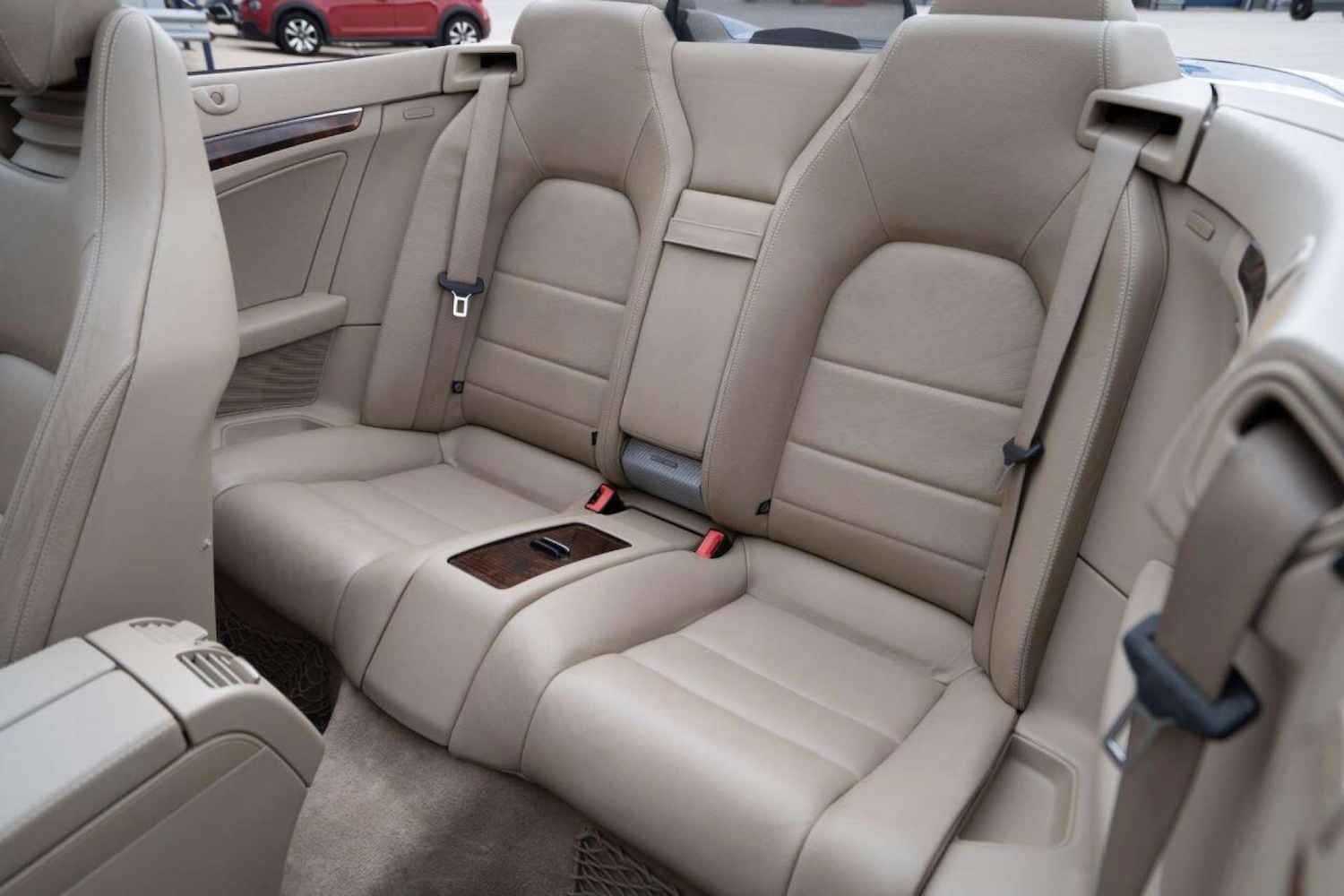 Used Mercedes-Benz E Class 2011 for sale - 76720215: Photo 11