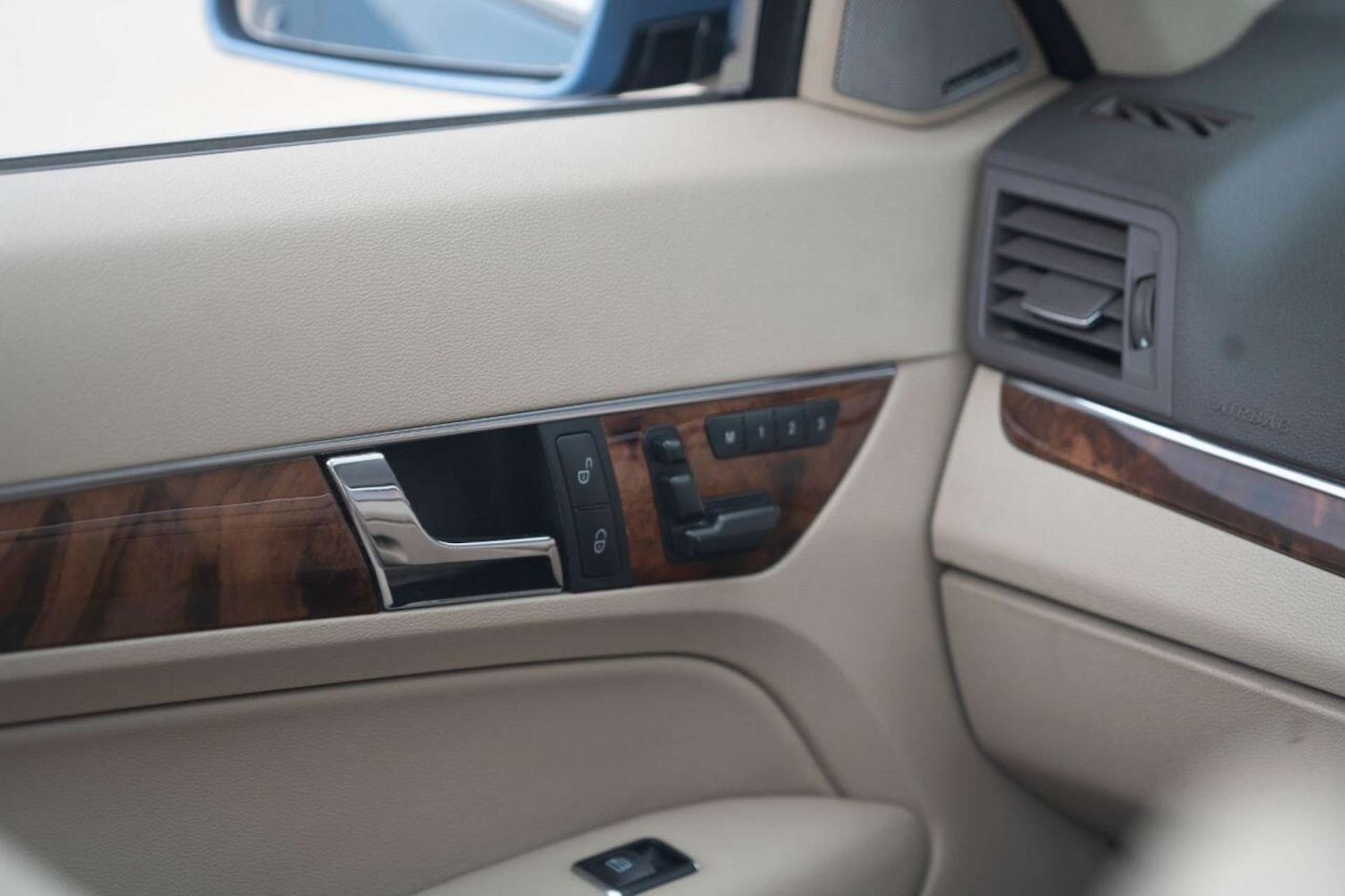 Used Mercedes-Benz E Class 2011 for sale - 76720215: Photo 14