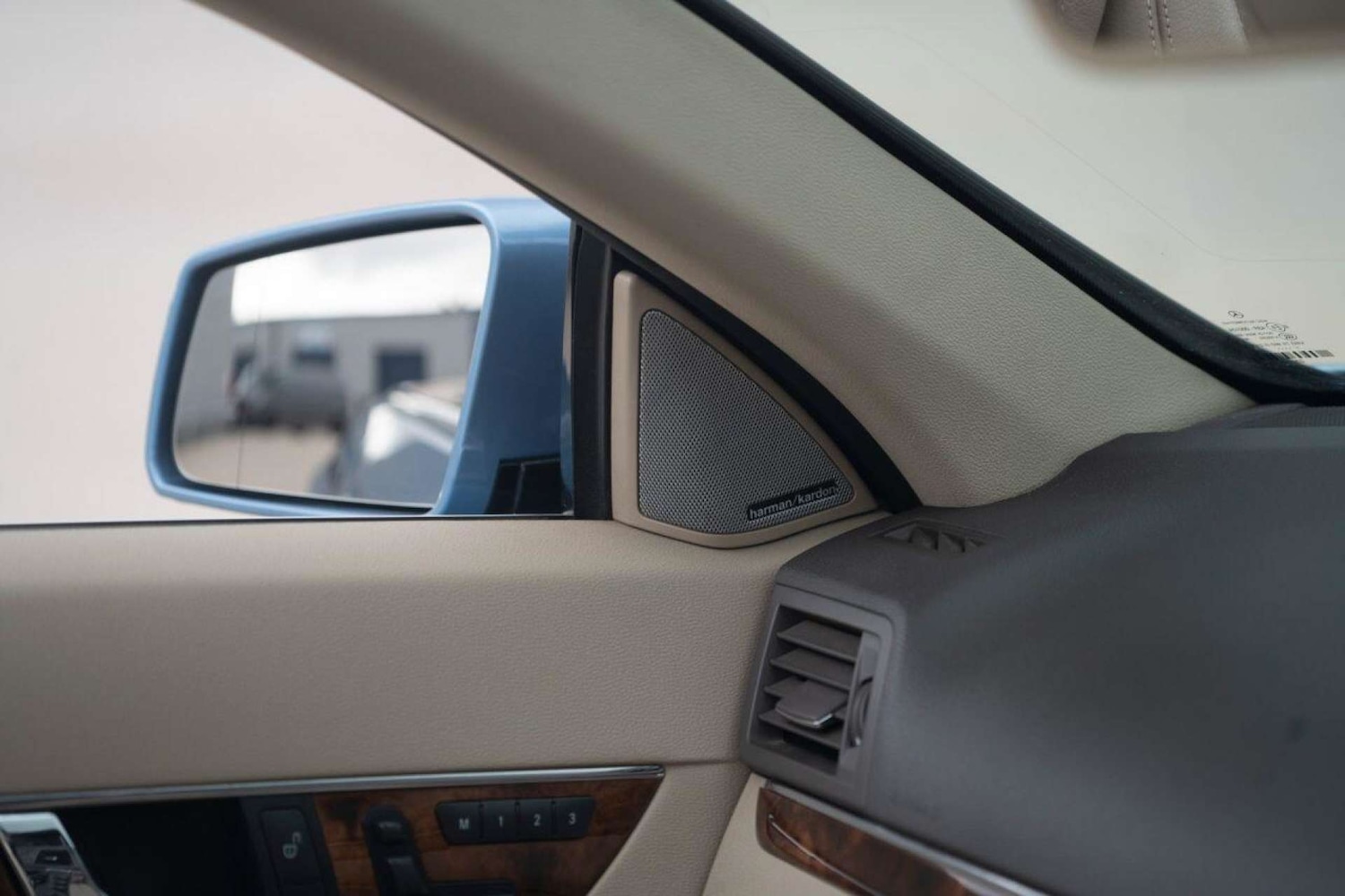 Used Mercedes-Benz E Class 2011 for sale - 76720215: Photo 19