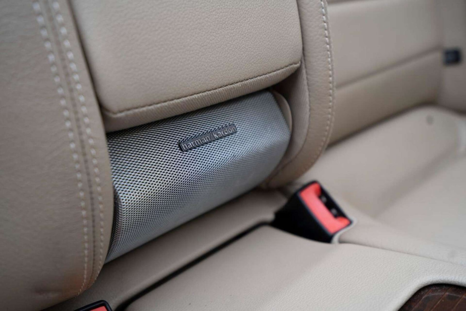 Used Mercedes-Benz E Class 2011 for sale - 76720215: Photo 28