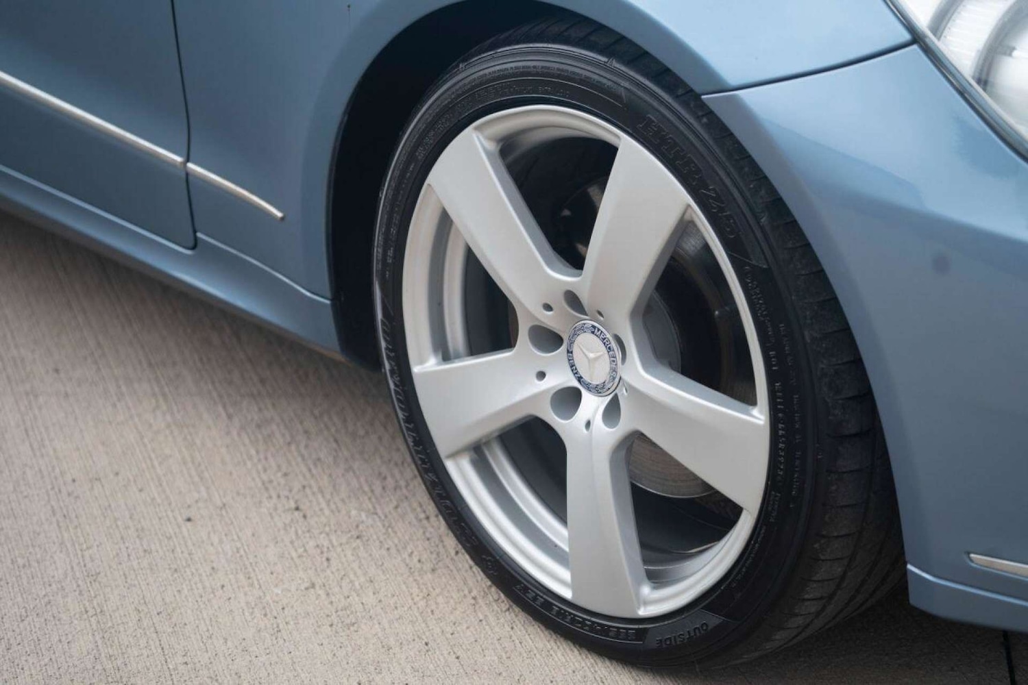 Used Mercedes-Benz E Class 2011 for sale - 76720215: Photo 30