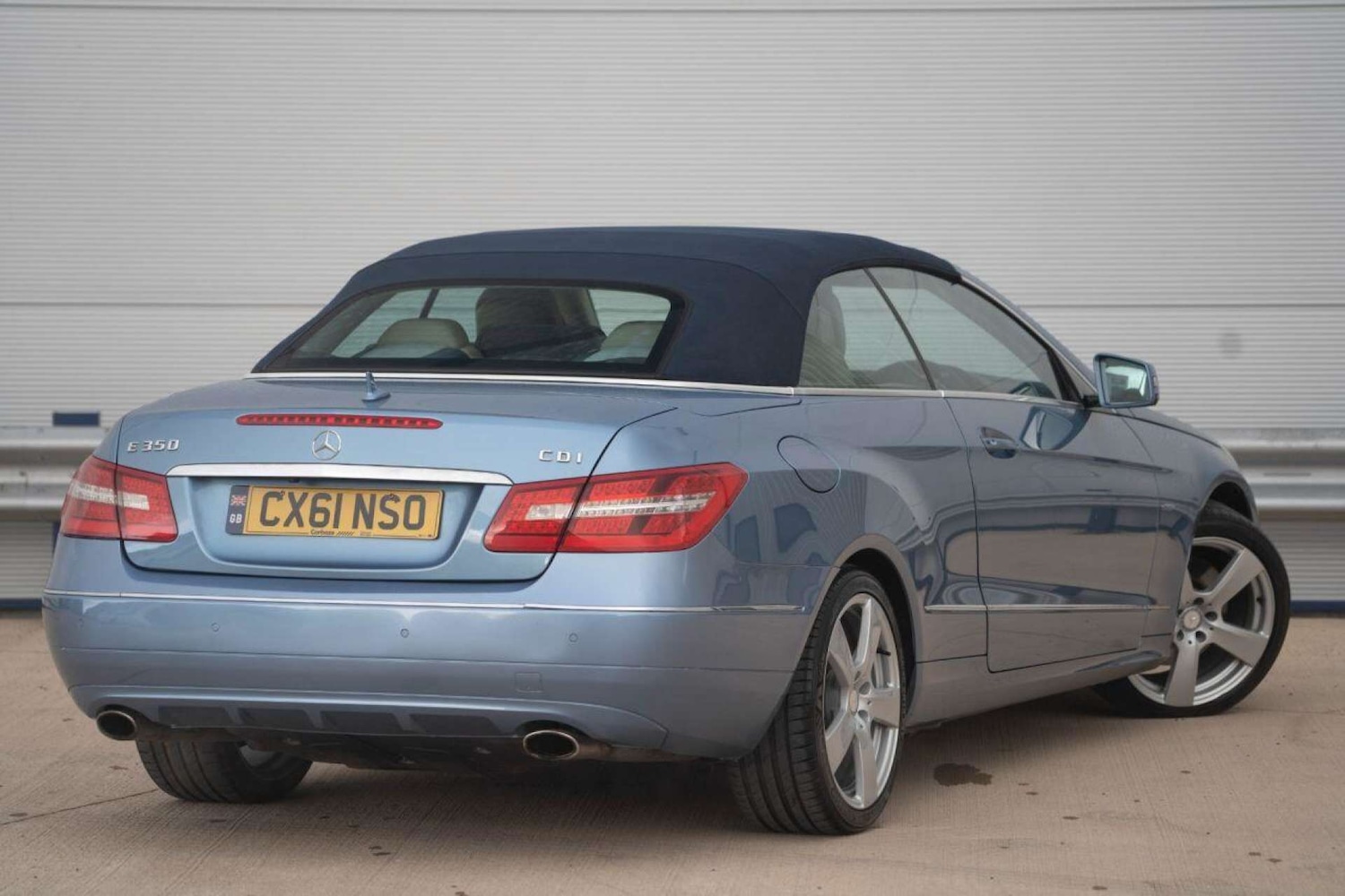 Used Mercedes-Benz E Class 2011 for sale - 76720215: Photo 4