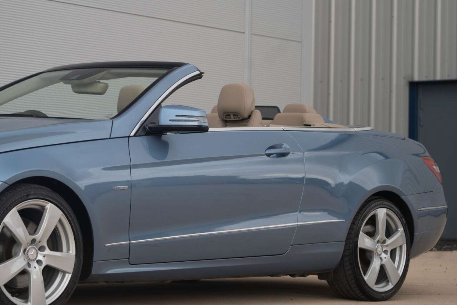 Used Mercedes-Benz E Class 2011 for sale - 76720215: Photo 46